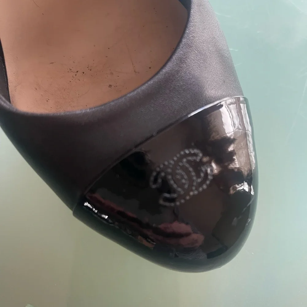 Chanel interlocking logo pumps - Picture 12 of 15